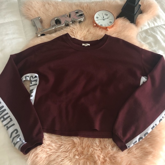 Burgundy sweater - Picture 2 of 3